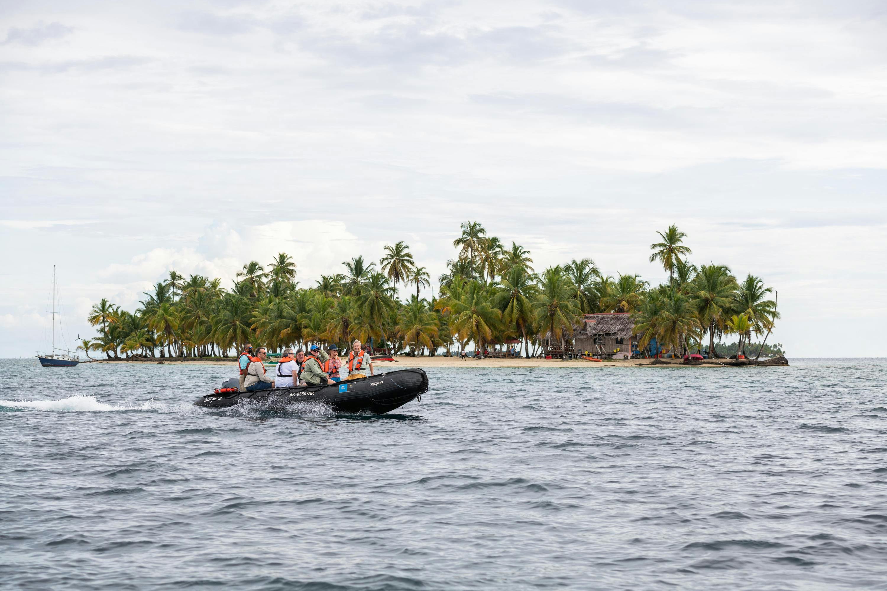 Zodiac cruise to visit the Guna community in Guna Yala, Panama. The Guna people, one of the very first indigenous groups to achieve autonomy in