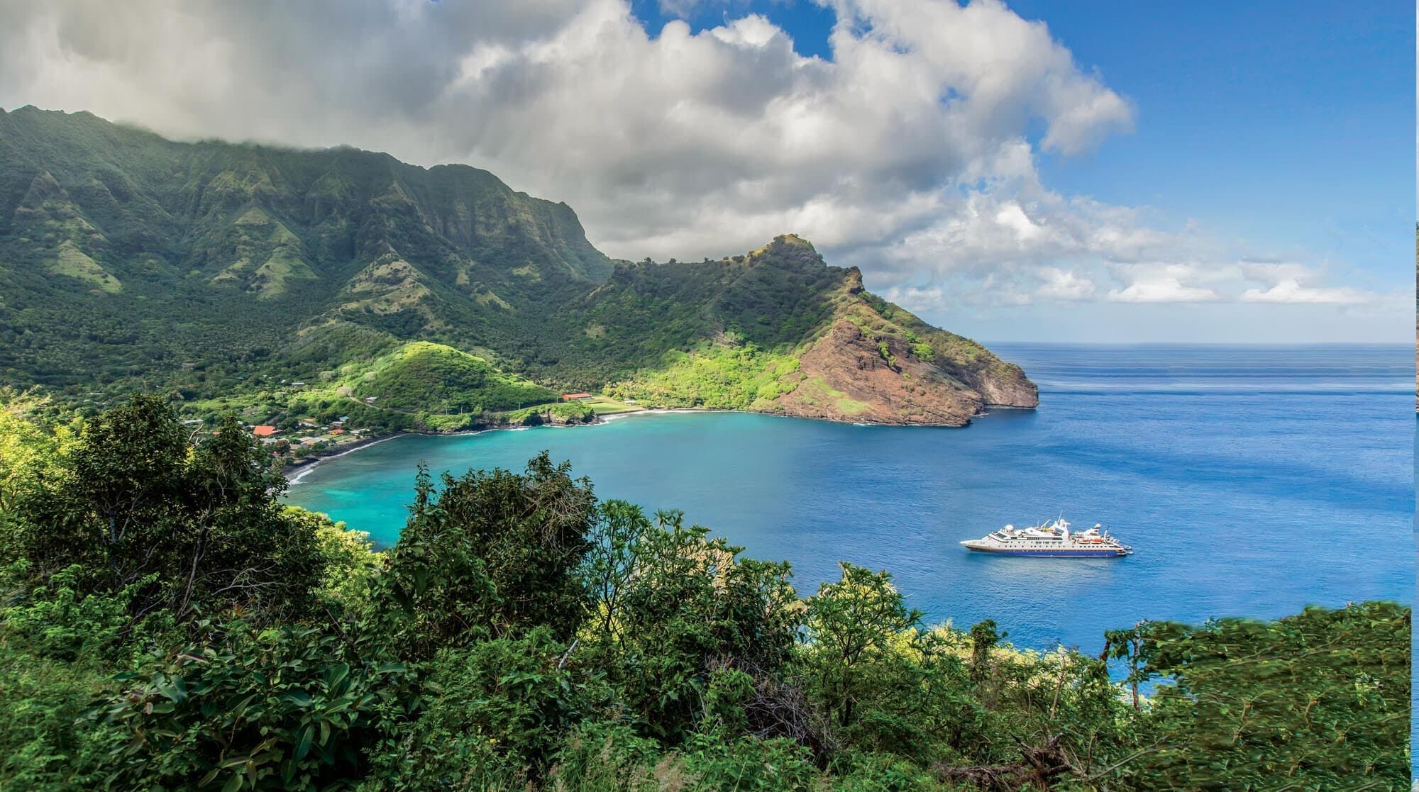 Large RGB-Lindblad Expeditions-French Polynesia Tahuata SP374.jpg