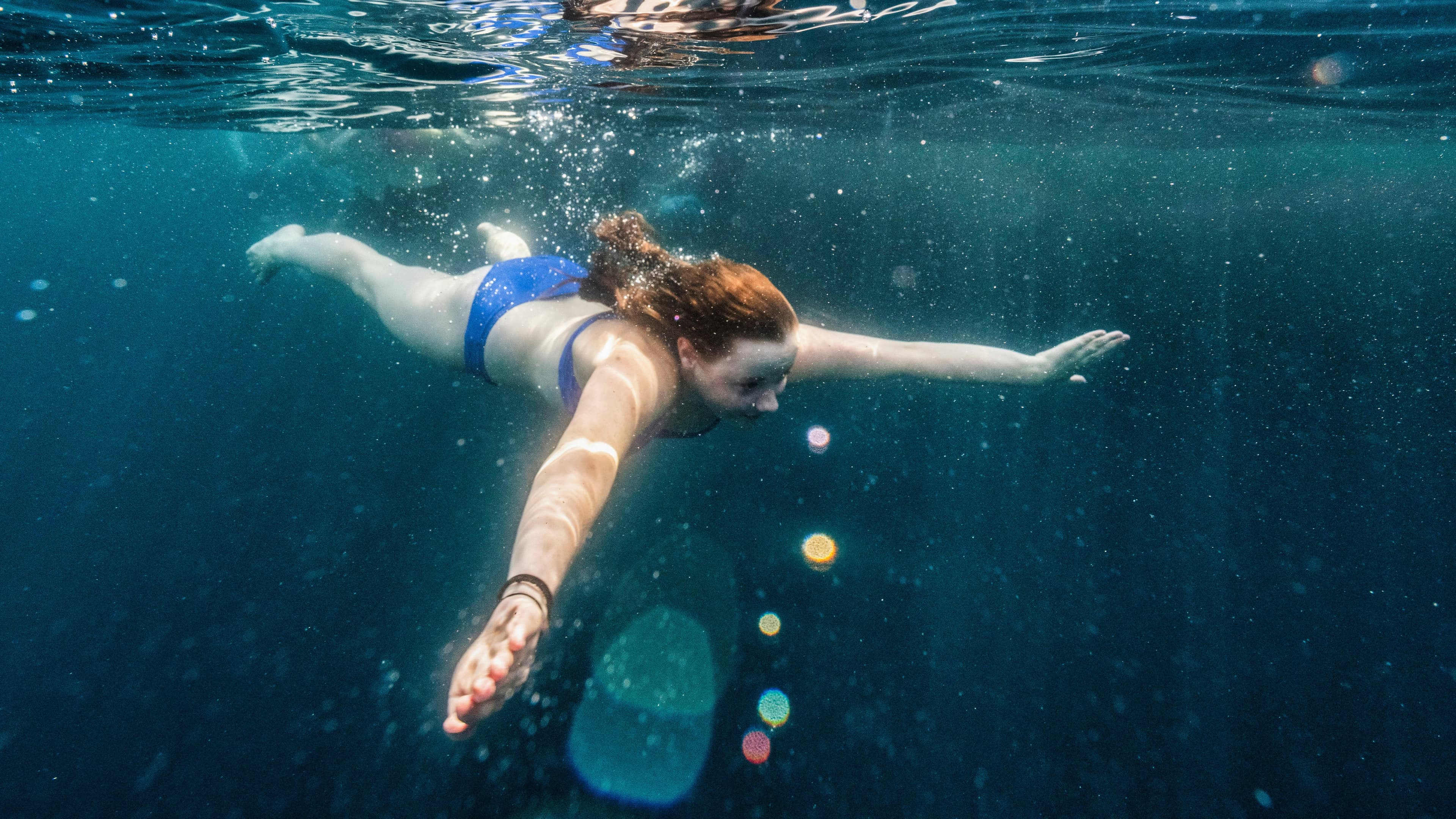 Large RGB-LEX-Ship Sea Cloud II Exterior Swimming - DV-24-82-1.jpg