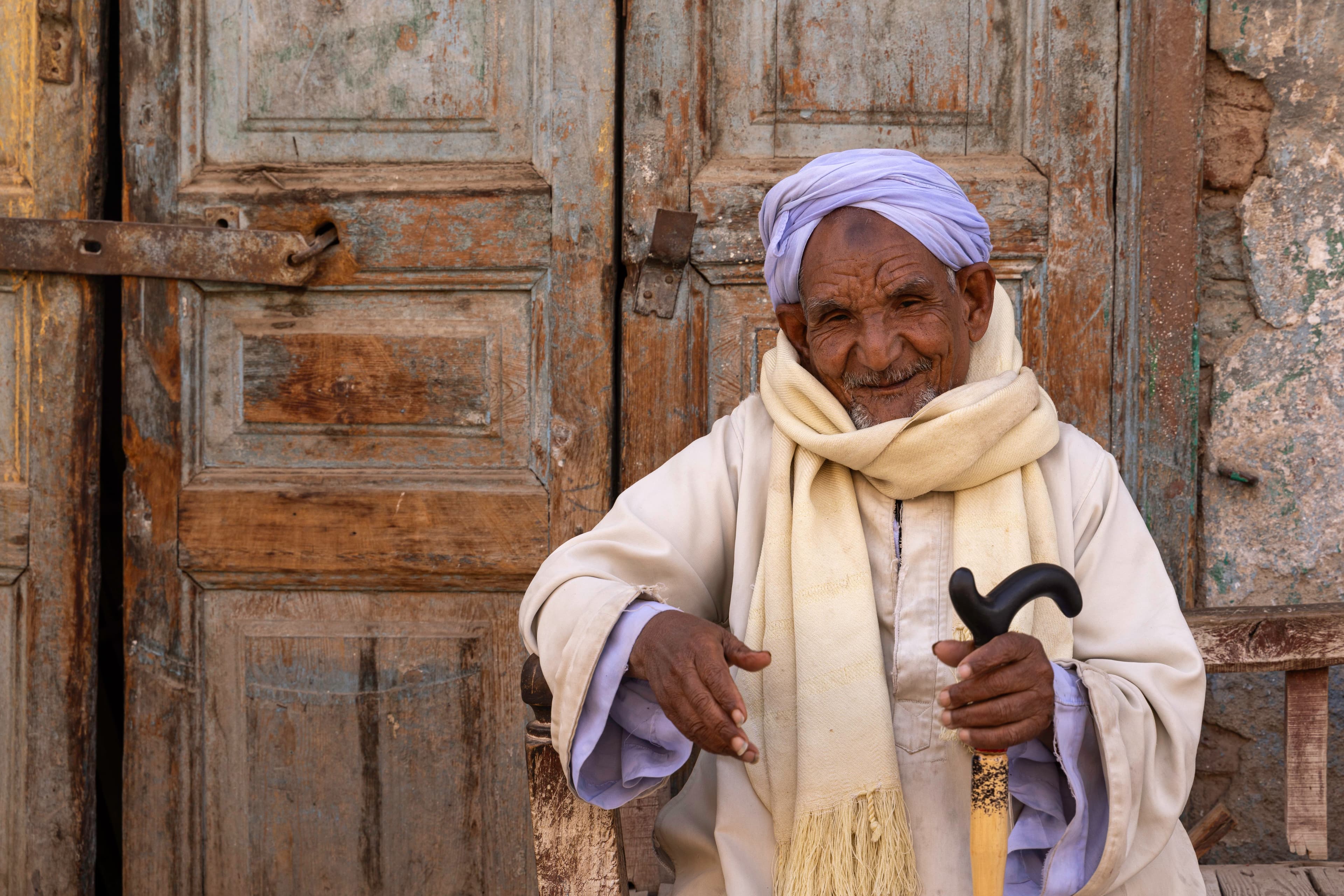 _R5_0071 - street portrait.jpg