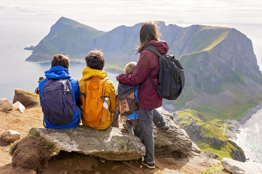 Medium RGB-LEX-Norway Lofoten istock2174090569.jpg