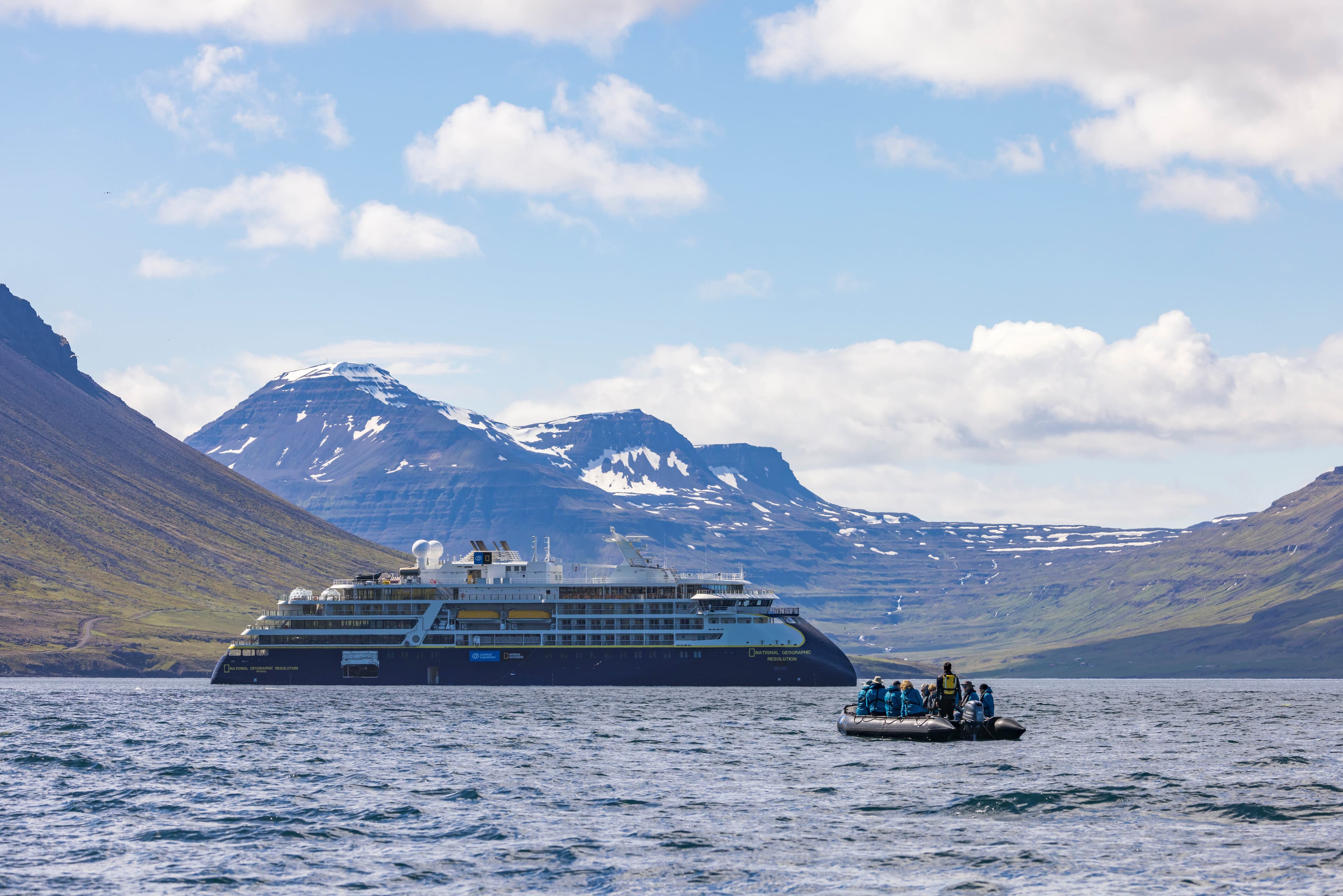 Hero Image Large RGB-Lindblad Expeditions-Ship Resolution Iceland apeacock 2206160086.jpg