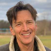 Andrew McCarthy Headshot